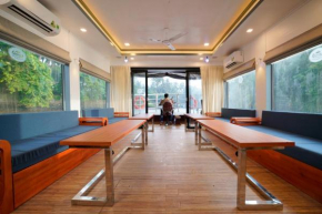 Queen of Chaliyar - Luxury Houseboat Stay